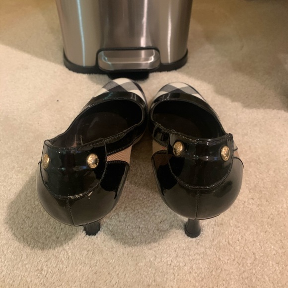 Burberry Heels Size 38 - Picture 6 of 8